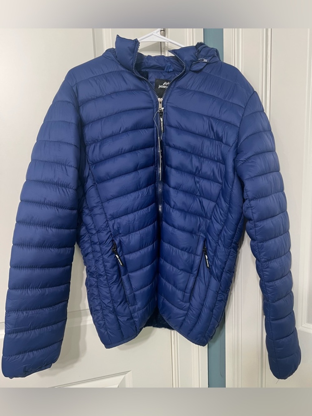 NWT Hooded, Lined Jackson Hole Navy Blue Quilted Puffer Coat